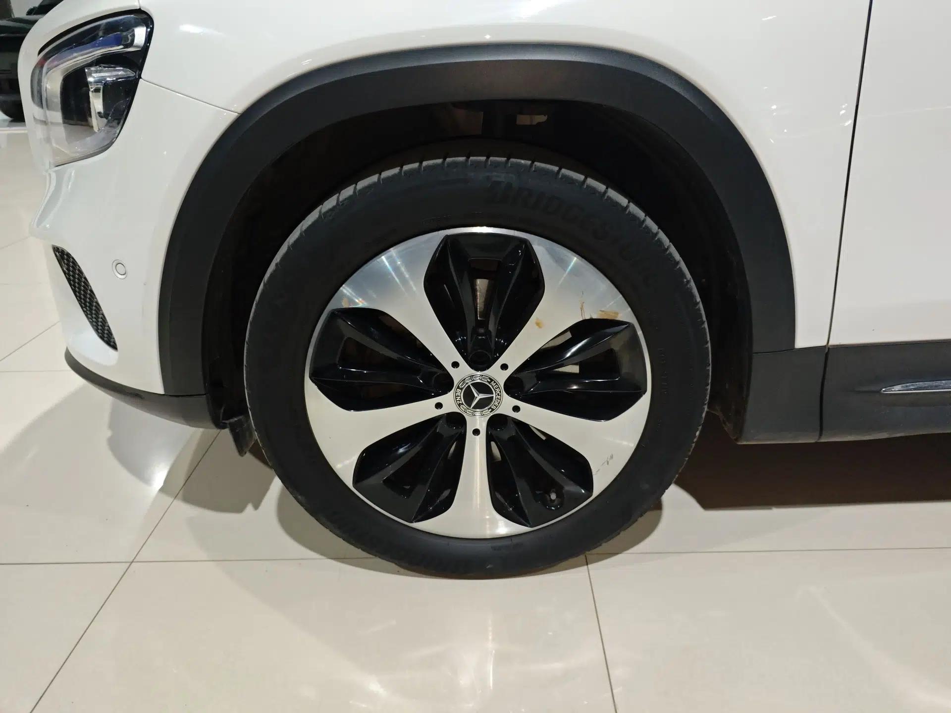 Mercedes-Benz GLB 2023 GLB 220 Fashion Model — миниатюра 15