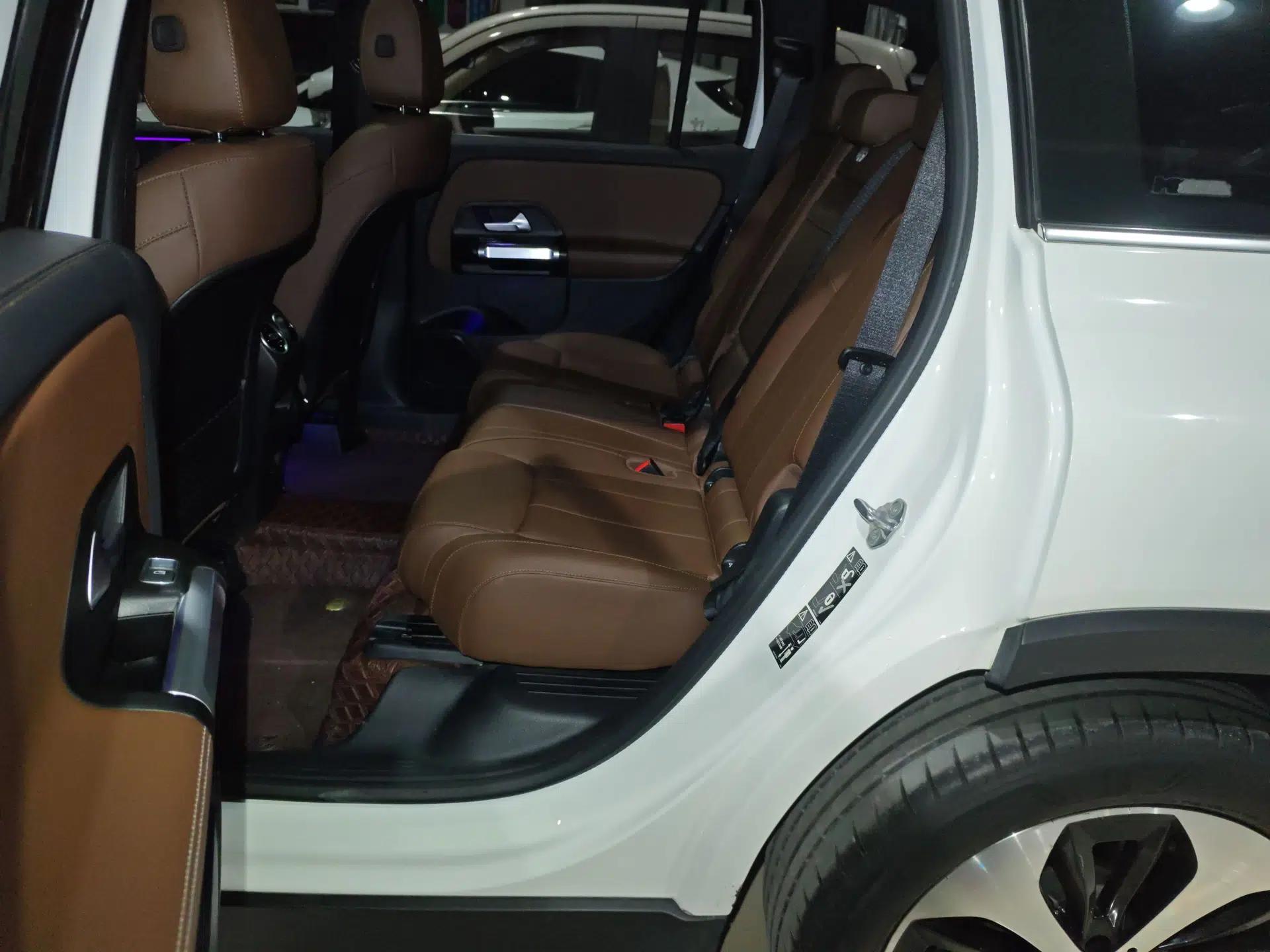 Mercedes-Benz GLB 2023 GLB 220 Fashion Model — миниатюра 25