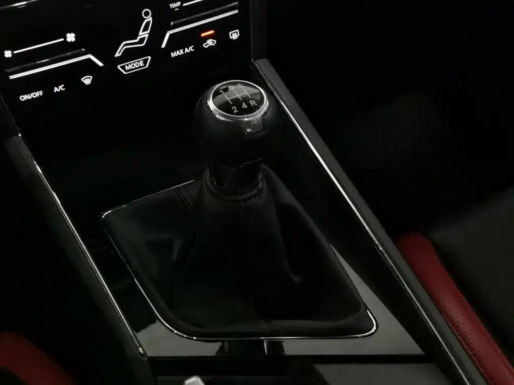 Venucia T60 2020 1.6L Manual Smart Edition (National VI Emission Standard) — миниатюра 13