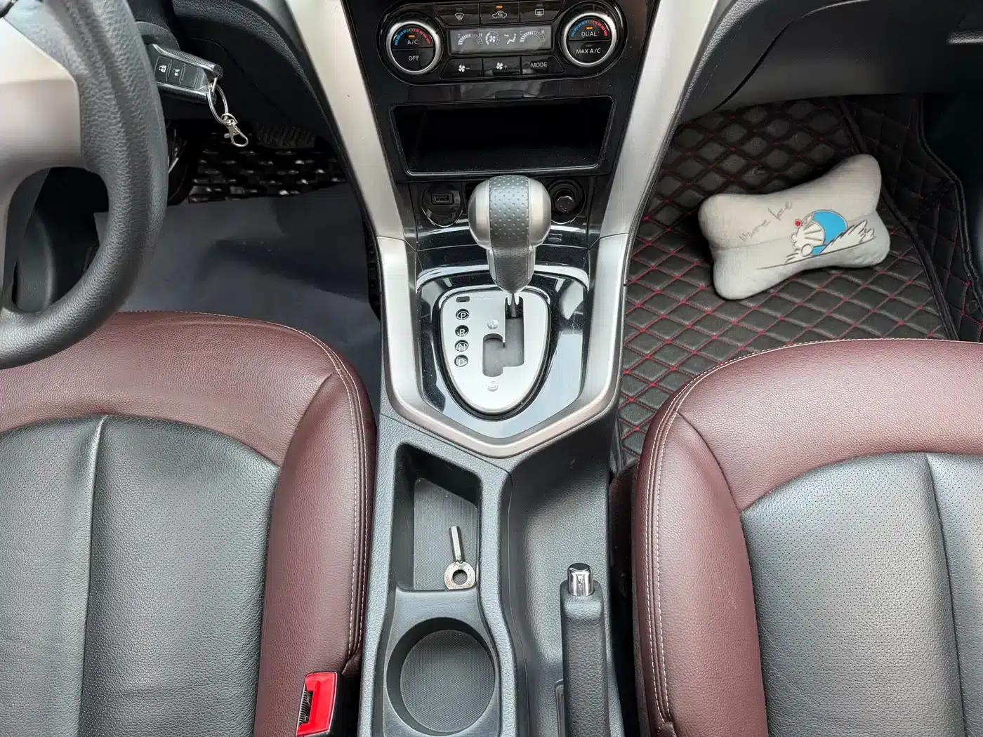 Venucia T70X 2016 2.0L CVT Smart Sport Edition — миниатюра 12