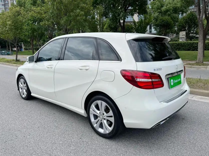 Mercedes-Benz B-Class 2015 B 200 Fashion Model — миниатюра 18