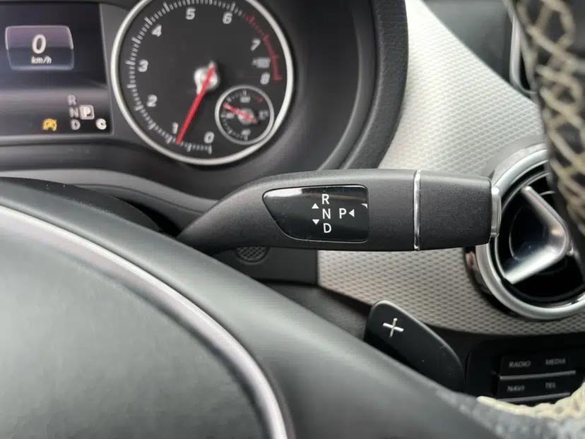Mercedes-Benz B-Class 2015 B 200 Fashion Model — миниатюра 24