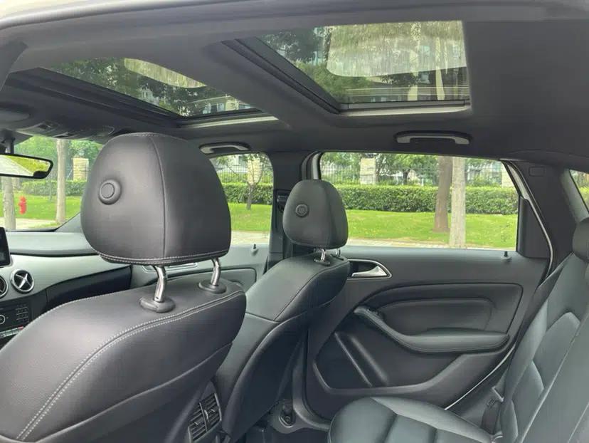 Mercedes-Benz B-Class 2015 B 200 Fashion Model — миниатюра 29