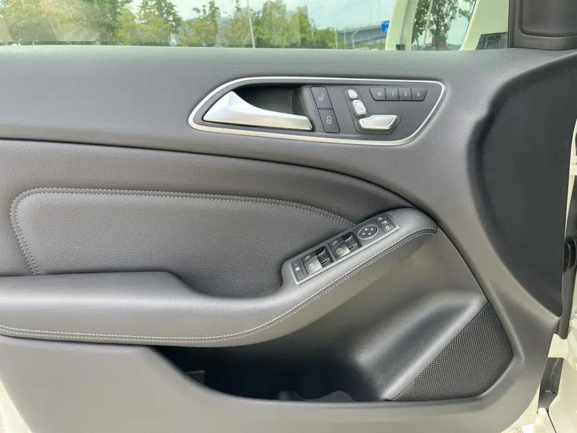Mercedes-Benz B-Class 2015 B 200 Fashion Model — миниатюра 36