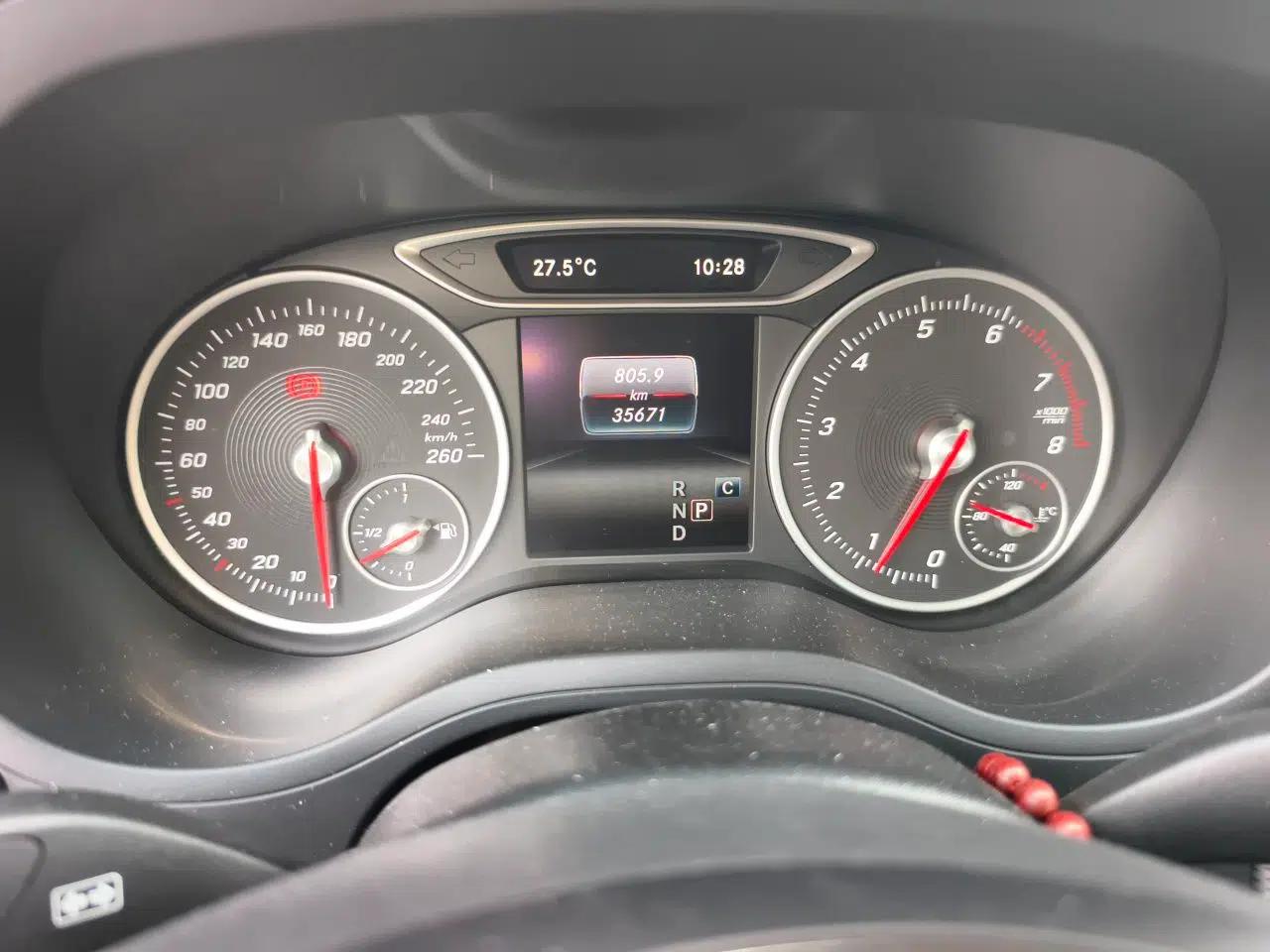 Mercedes-Benz B-Class 2019 B 200 Sport Edition — миниатюра 11