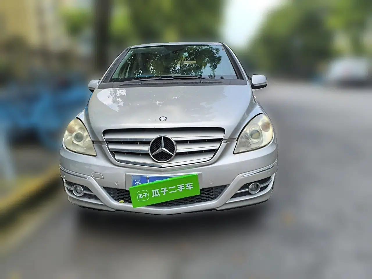 Mercedes-Benz B-Class 2009 B 200 Fashion Model — миниатюра 2