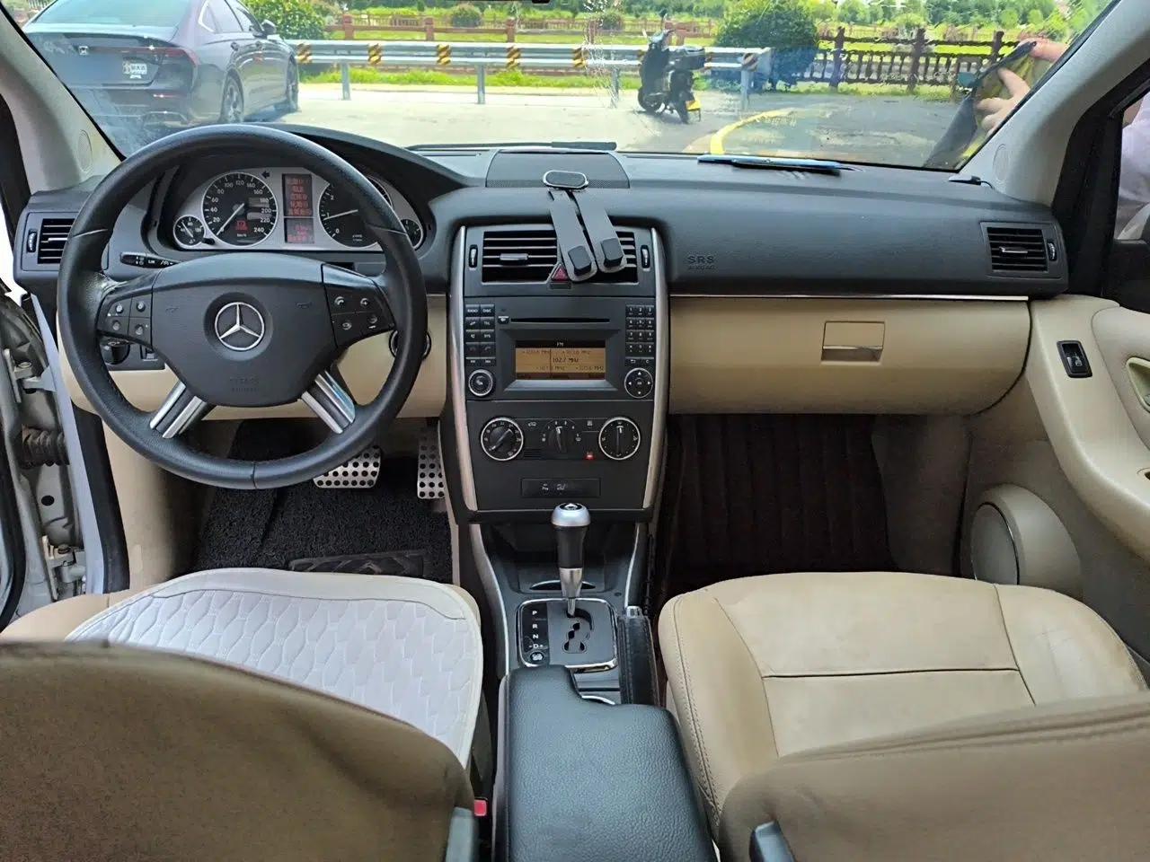 Mercedes-Benz B-Class 2009 B 200 Fashion Model — миниатюра 9