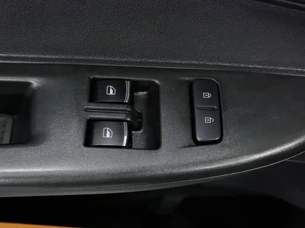 Little Ant 2018 400 4-seater Smart Edition — миниатюра 9