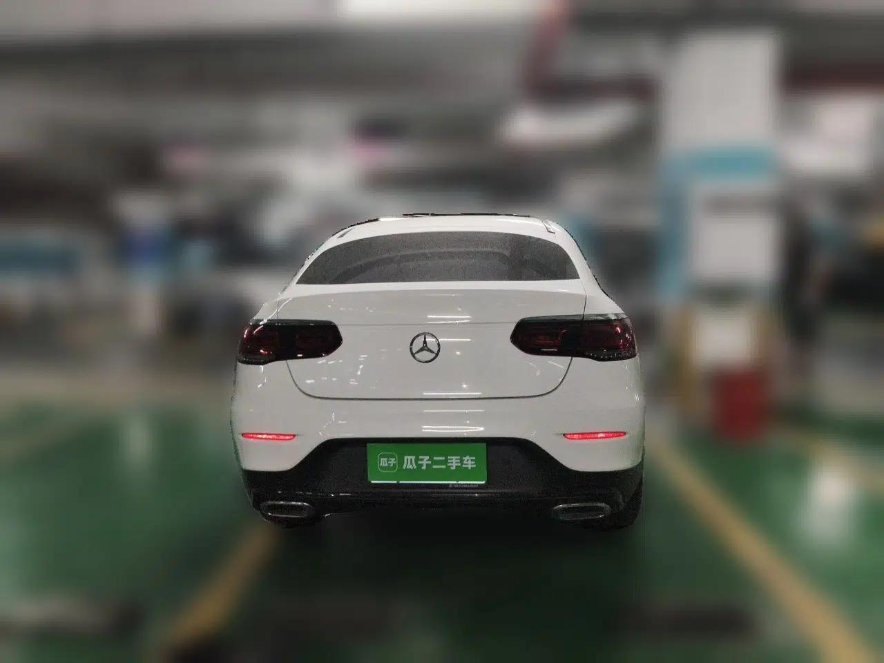 Mercedes-Benz GLC Coupe 2020 GLC 260 4MATIC Coupe SUV — миниатюра 5
