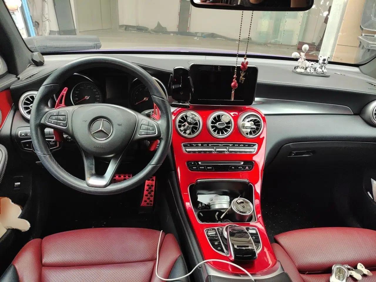 Mercedes-Benz GLC Coupe 2019 Facelift GLC 260 4MATIC Coupe SUV — миниатюра 9