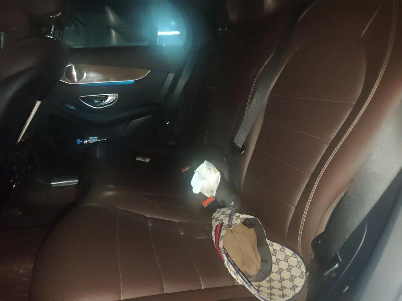 Mercedes-Benz GLC Coupe 2017 GLC 260 4MATIC Coupe SUV — миниатюра 17