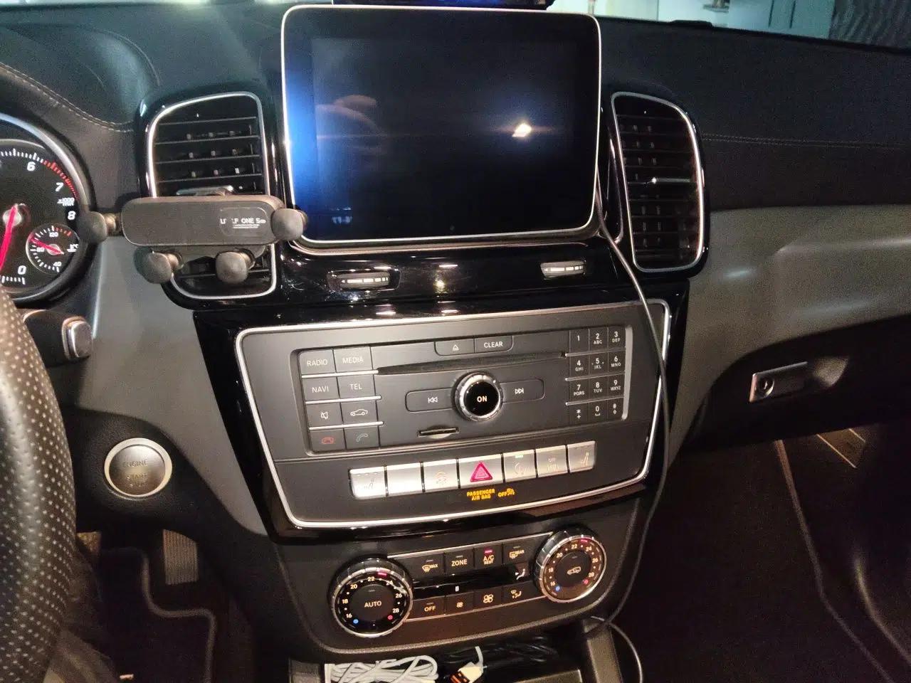 Mercedes-Benz GLE Coupe 2015 GLE 320 4MATIC Coupe SUV — миниатюра 13