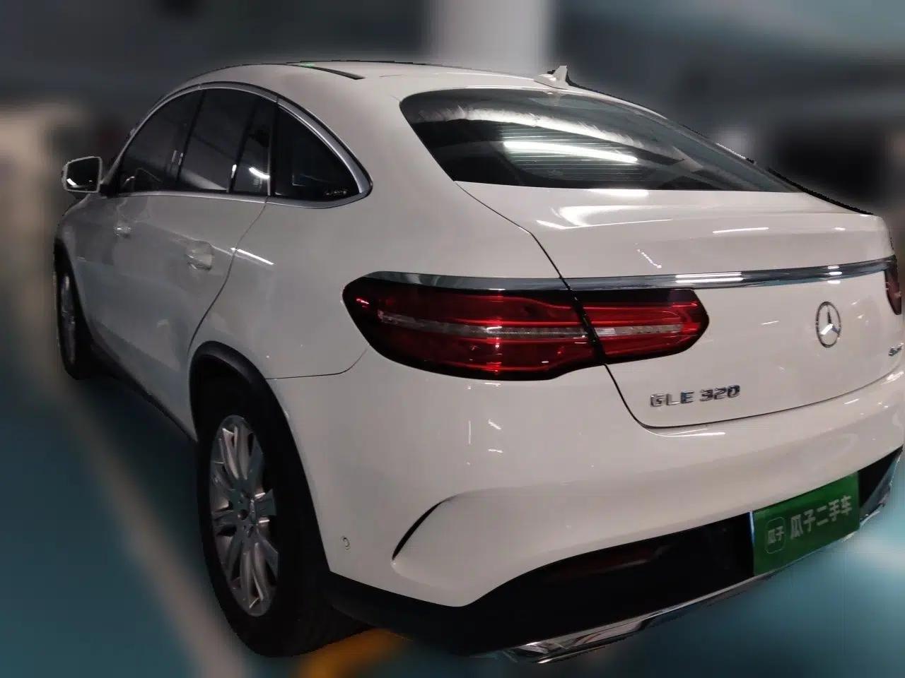 Mercedes-Benz GLE Coupe 2015 GLE 320 4MATIC Coupe SUV — миниатюра 4