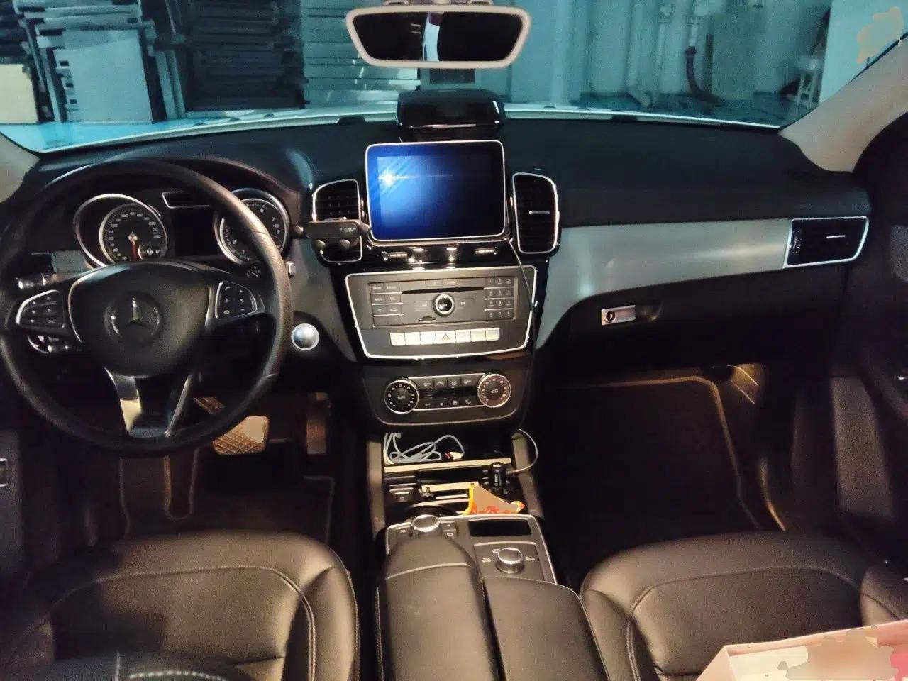 Mercedes-Benz GLE Coupe 2015 GLE 320 4MATIC Coupe SUV — миниатюра 9