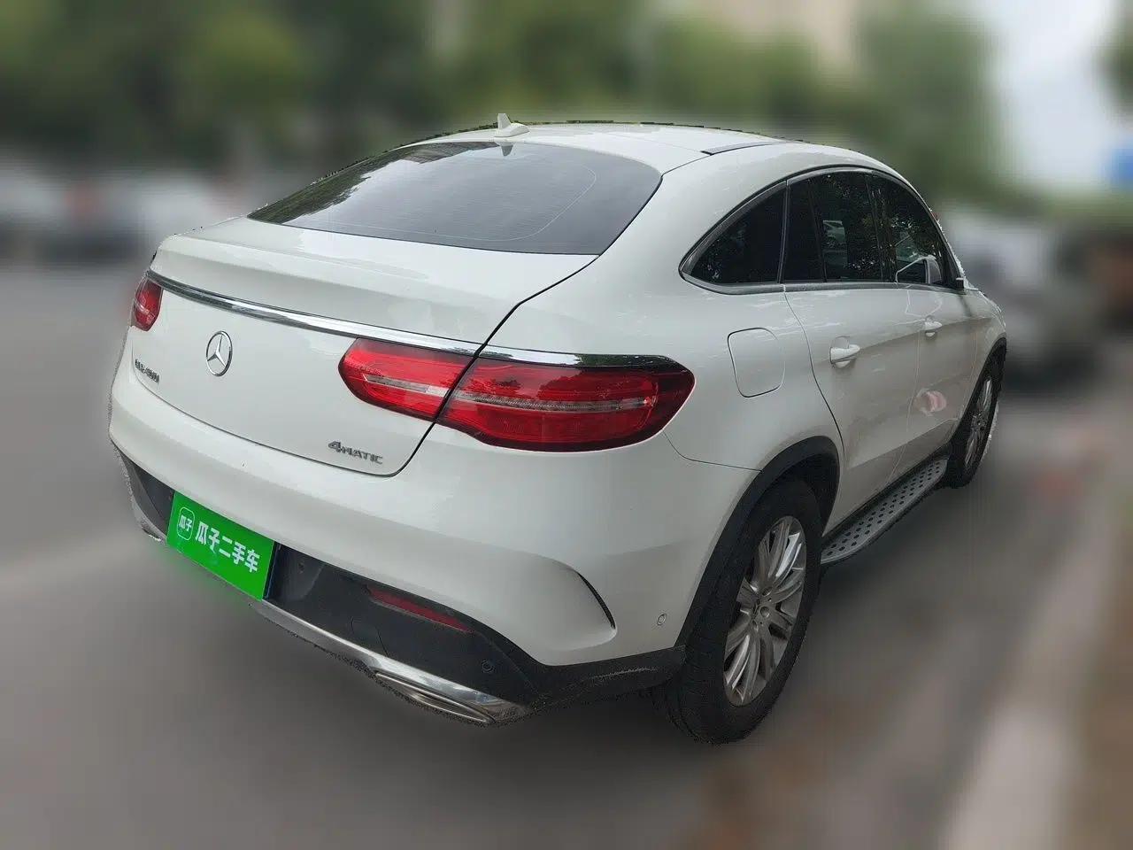 Mercedes-Benz GLE Coupe 2018 GLE 320 4MATIC Coupe SUV — миниатюра 6