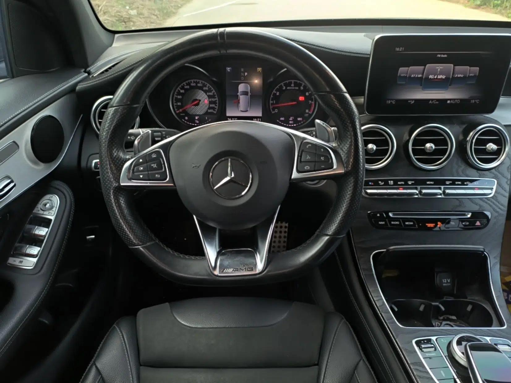 Mercedes-Benz GLC AMG 2018 AMG GLC 63 4MATIC+ — миниатюра 13