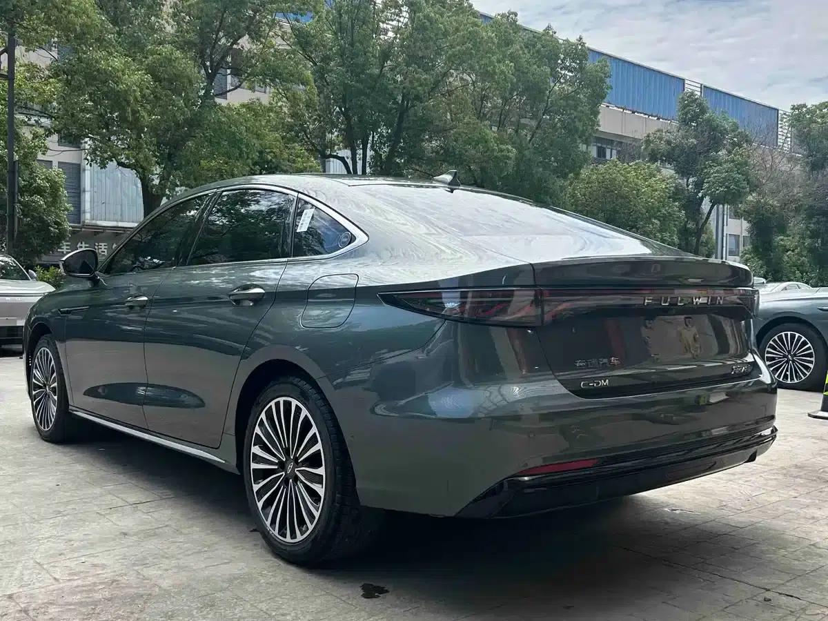 Fengyun A8L 2025 1.5TGDI 145km Luxury Edition — миниатюра 11
