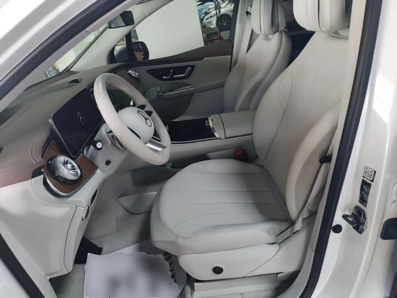 Mercedes-Benz EQE SUV 2023 350 4MATIC Luxury Edition — миниатюра 23