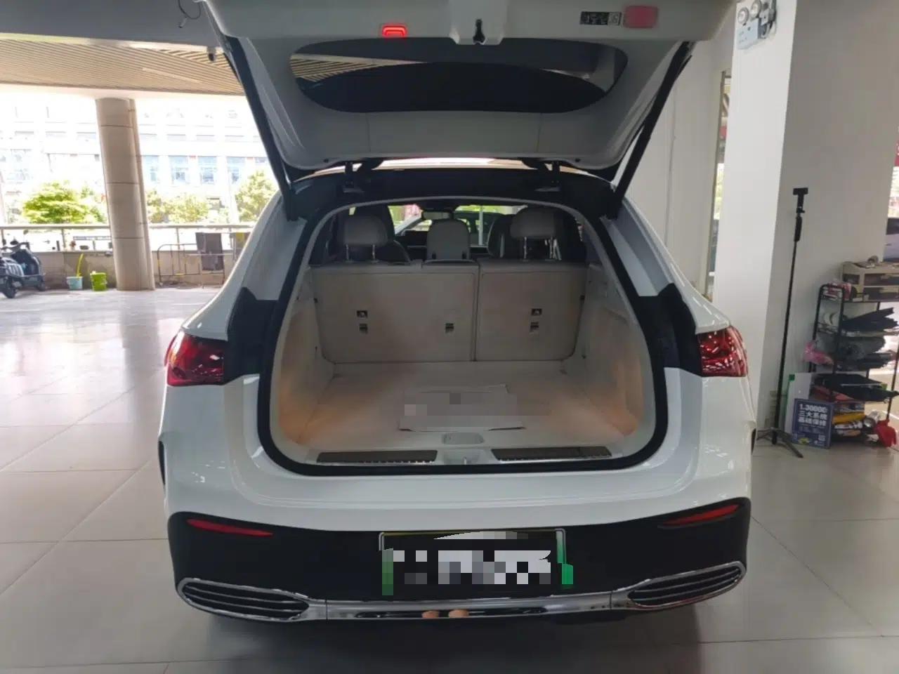 Mercedes-Benz EQE SUV 2023 350 4MATIC Luxury Edition — миниатюра 28