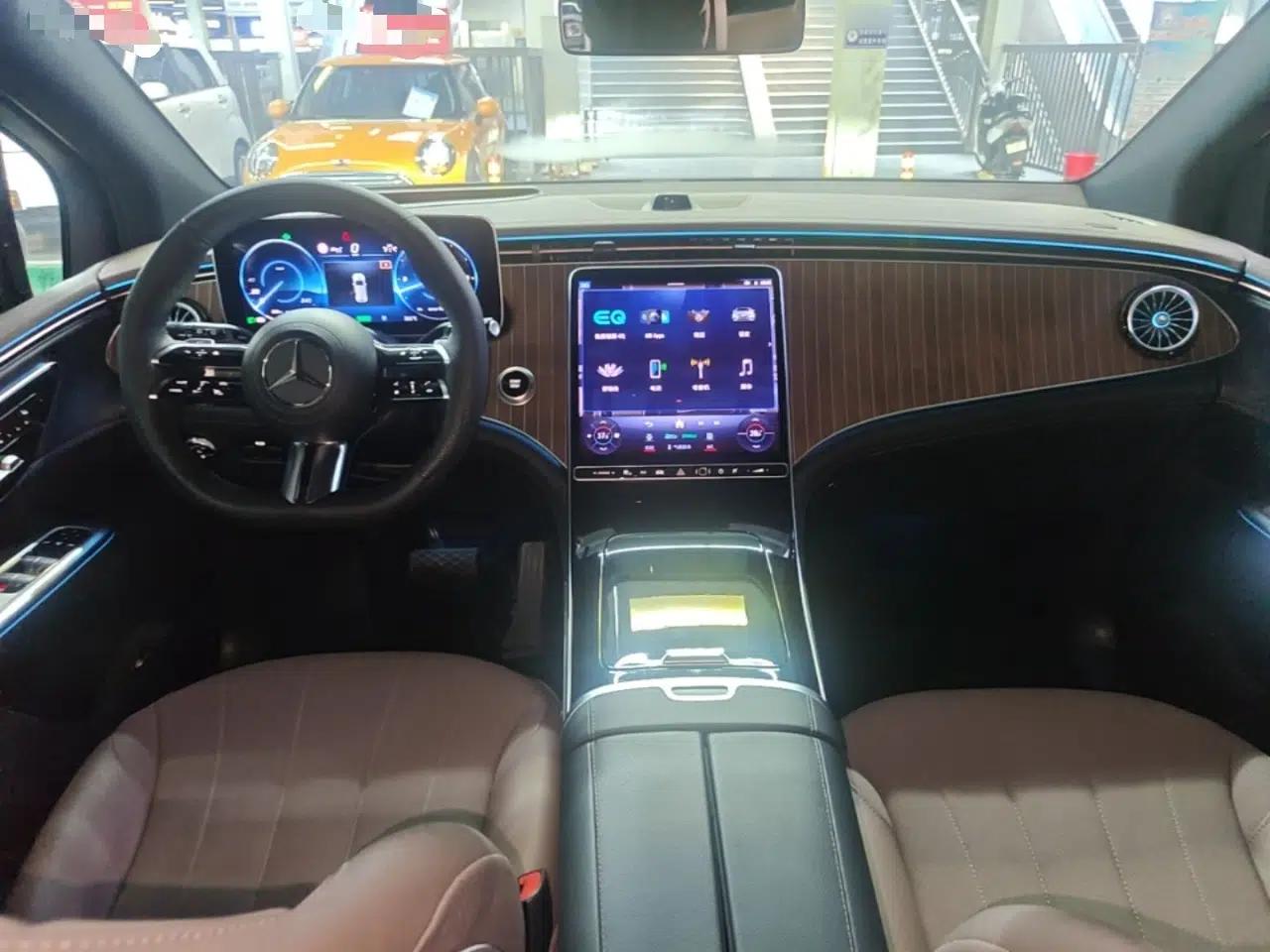 Mercedes-Benz EQE SUV 2023 350 4MATIC Luxury Edition — миниатюра 12
