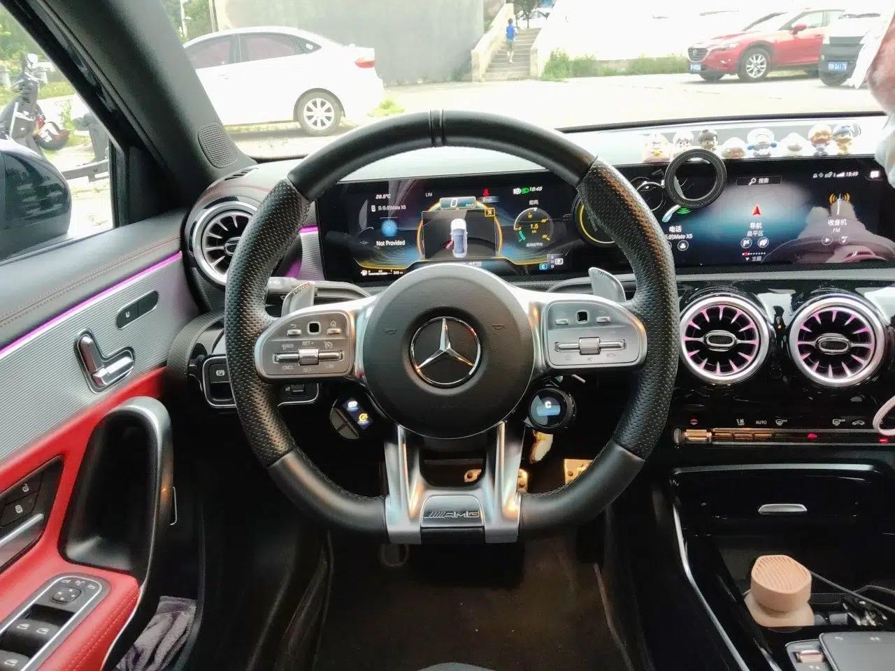 Mercedes-Benz A AMG 2022 AMG A 35 L 4MATIC — миниатюра 10