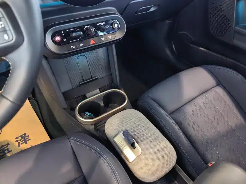 MINI 2025 2.0T COOPER S 5-Door Artist Edition — миниатюра 16