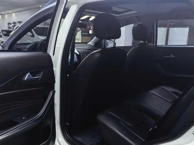 Chery Tiggo 3x 2021 Diamond Edition 1.5L CVT 3 Carat — миниатюра 8