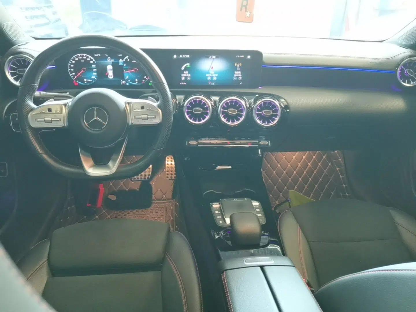 Mercedes-Benz CLA 2022-Year Updated CLA 200 — миниатюра 12