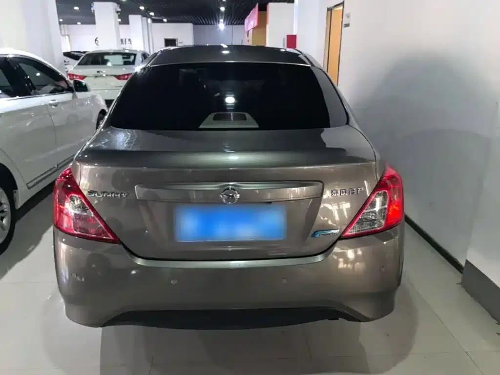Nissan Sunny 2016 1.5XE CVT Leading Edition — миниатюра 6