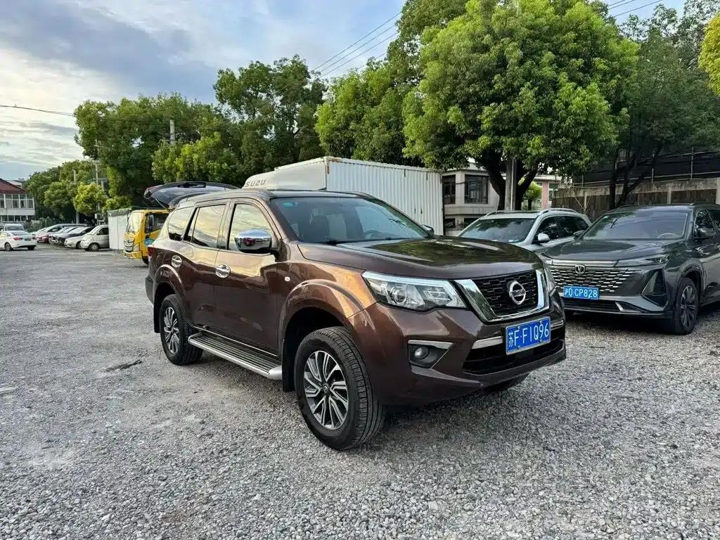Nissan Terra 2020 2.5L XL Manual 2WD Leading Edition — миниатюра 1