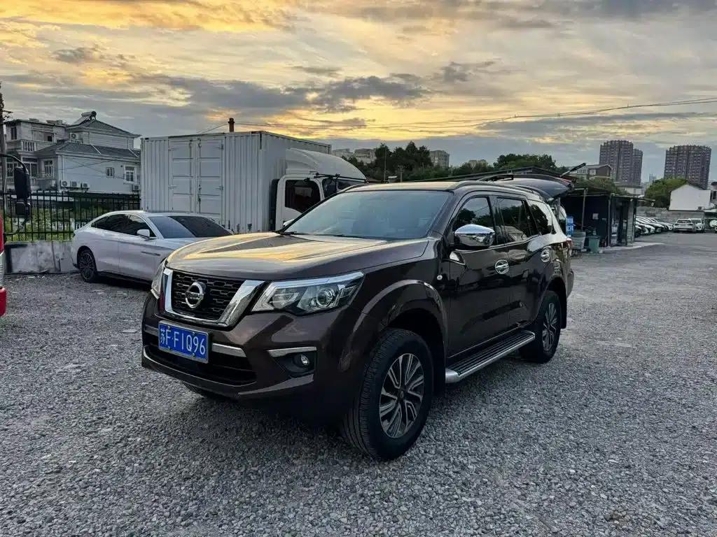 Nissan Terra 2020 2.5L XL Manual 2WD Leading Edition — миниатюра 2