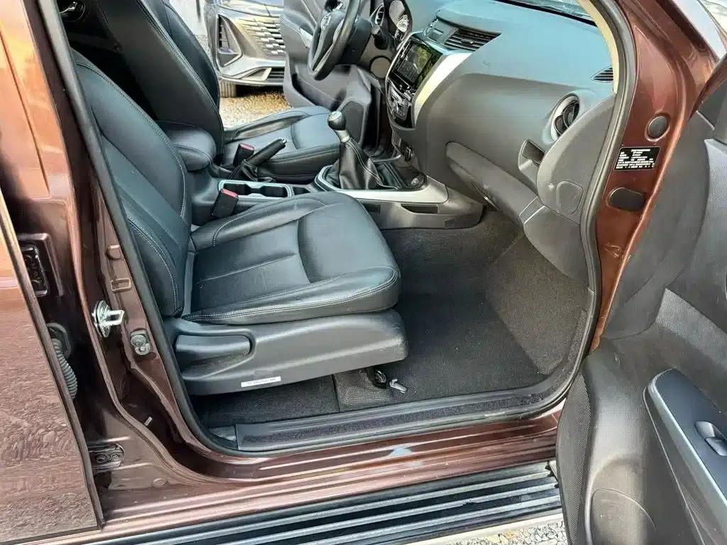 Nissan Terra 2020 2.5L XL Manual 2WD Leading Edition — миниатюра 13