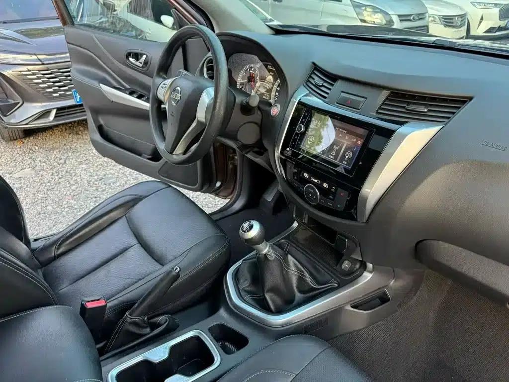 Nissan Terra 2020 2.5L XL Manual 2WD Leading Edition — миниатюра 16