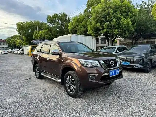 Nissan Terra 2020 2.5L XL Manual 2WD Leading Edition