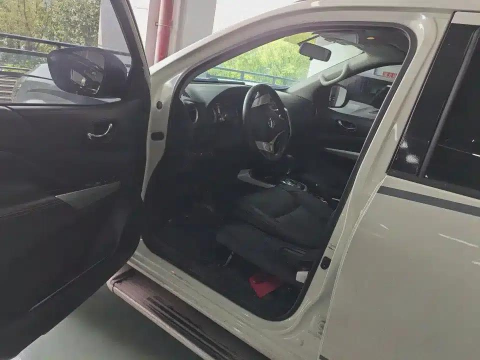 Terra 2020 2.5L XL Upper 4WD Automatic Four-Wheel Drive Luxury Edition — миниатюра 4