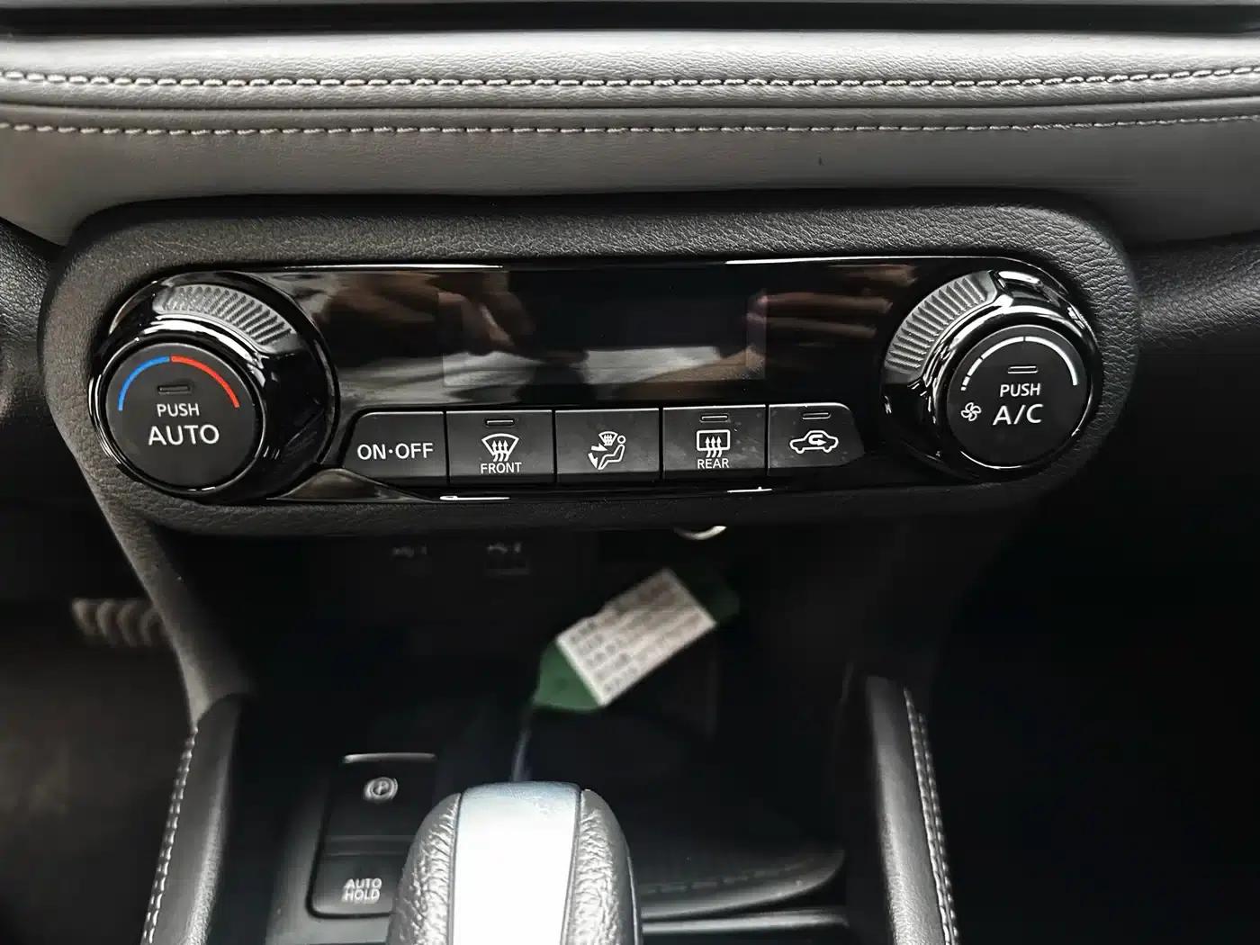 Nissan Kicks 2022 1.5L CVT XV Luxury Edition — миниатюра 24