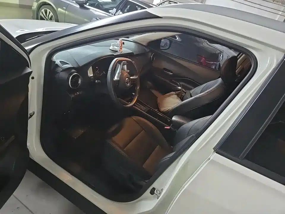 Nissan Kicks 2022 1.5L CVT XV Luxury Edition — миниатюра 3