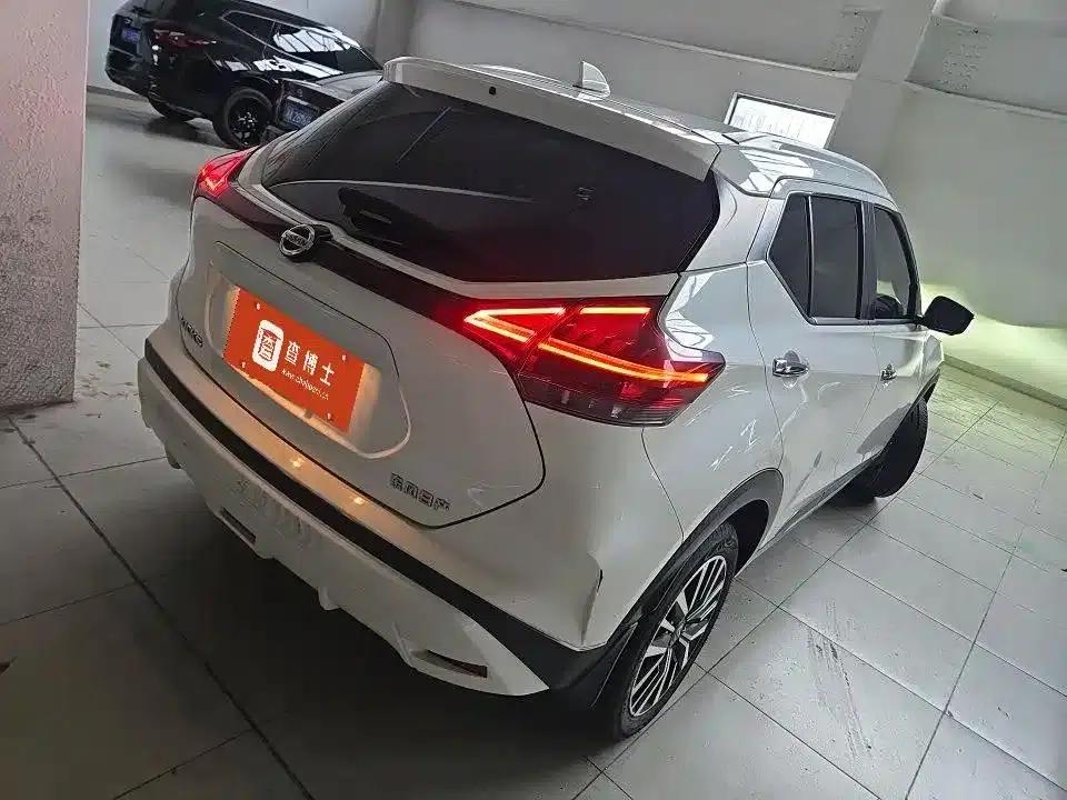 Nissan Kicks 2022 1.5L CVT XV Luxury Edition — миниатюра 8