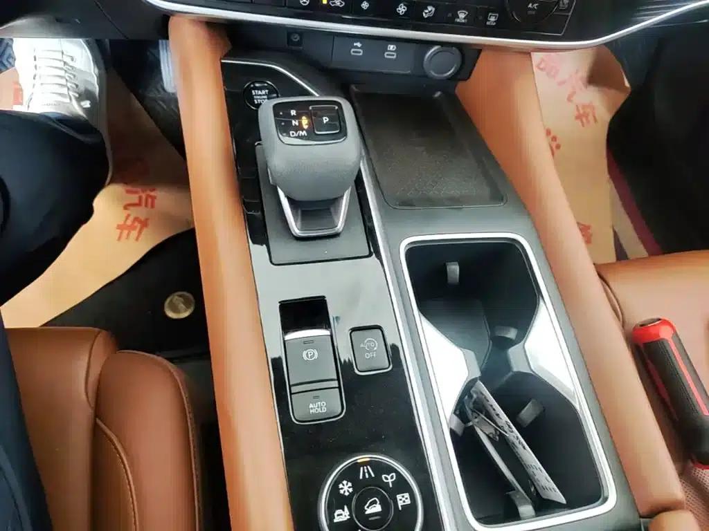 2024 Volkswagen Land Cruiser 380VC-TURBO 4WD Supreme Edition (6-seater) — миниатюра 14