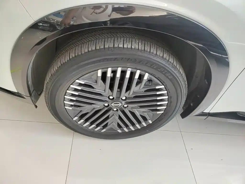 2024 Volkswagen Land Cruiser 380VC-TURBO 4WD Supreme Edition (6-seater) — миниатюра 23