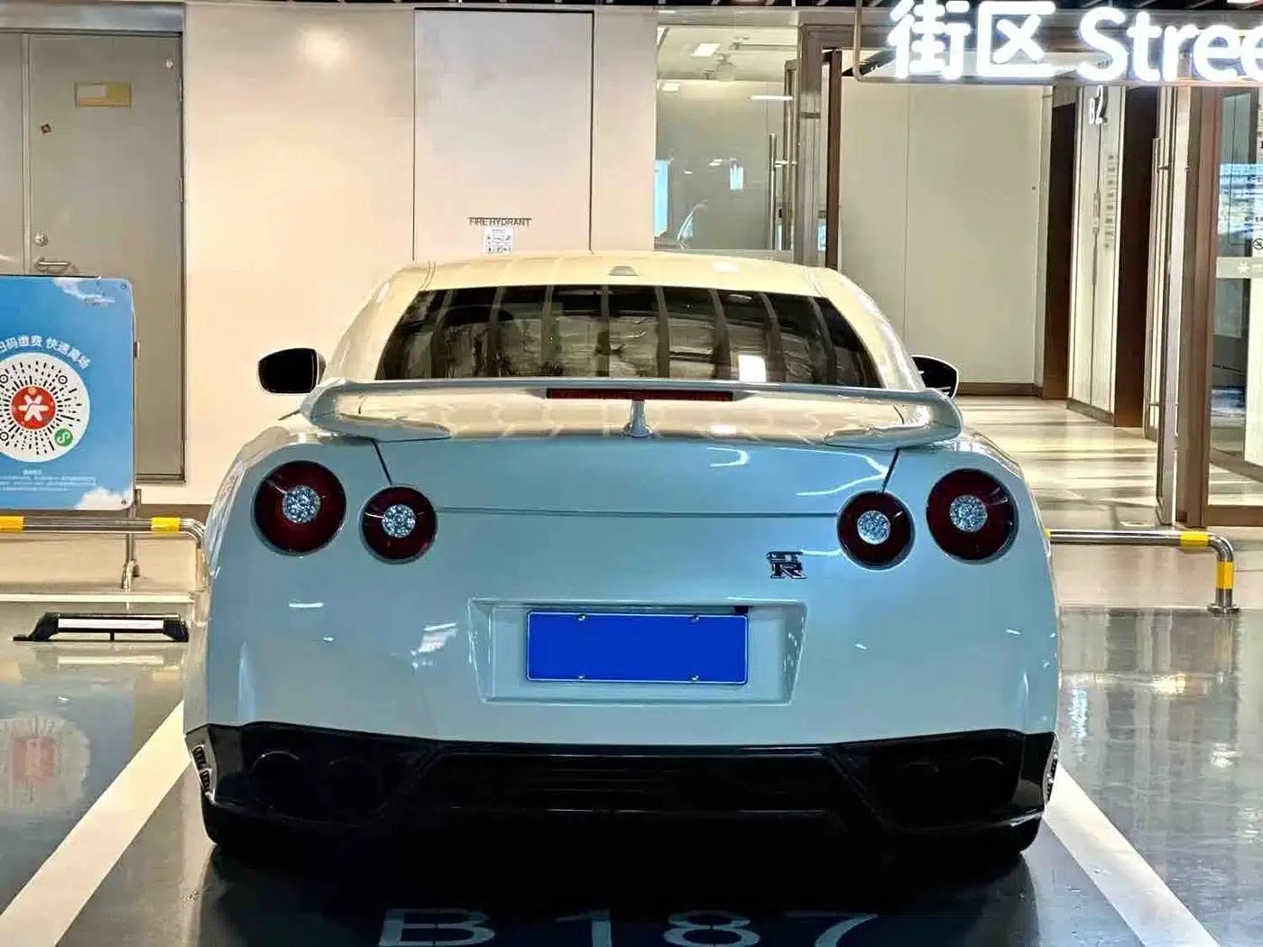 2012 Nissan GT-R 3.8T Premium Edition — миниатюра 11