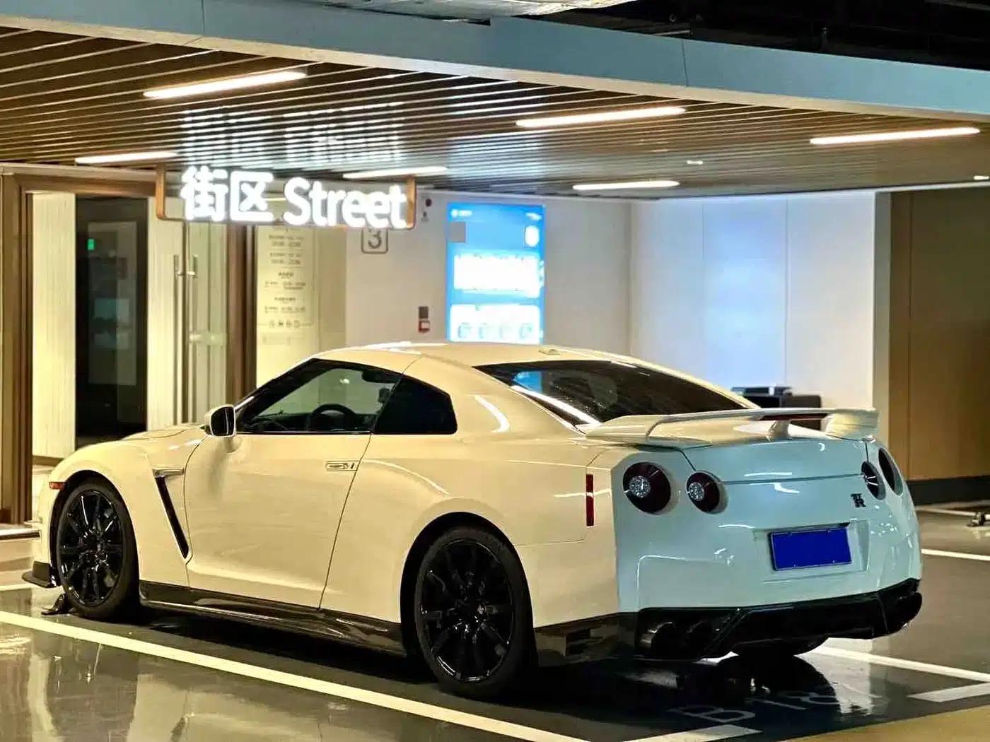 2012 Nissan GT-R 3.8T Premium Edition — миниатюра 12