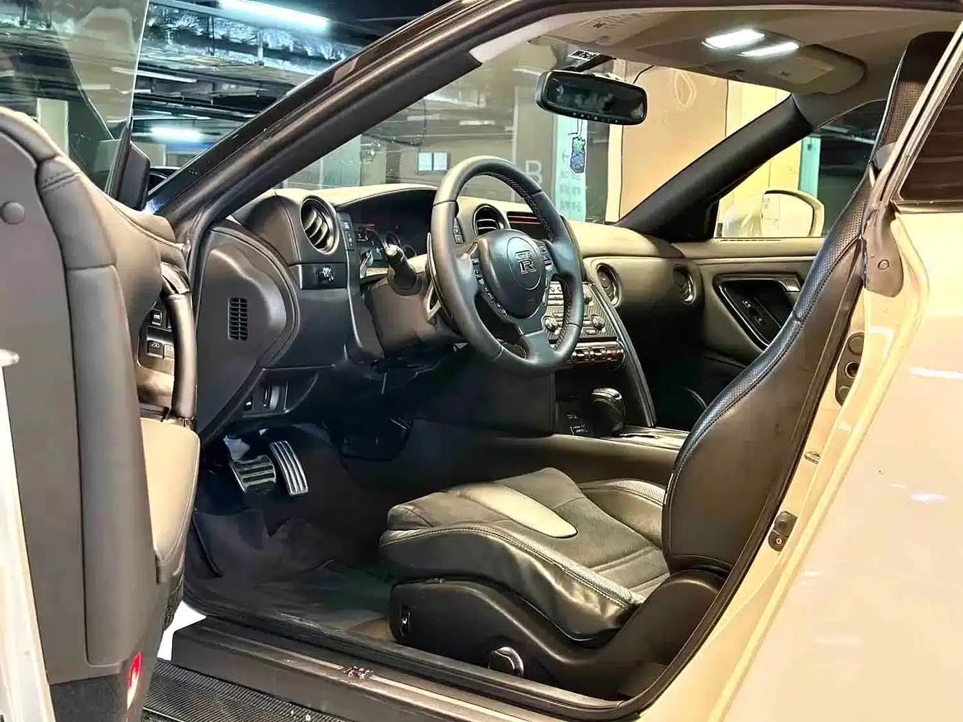 2012 Nissan GT-R 3.8T Premium Edition — миниатюра 4