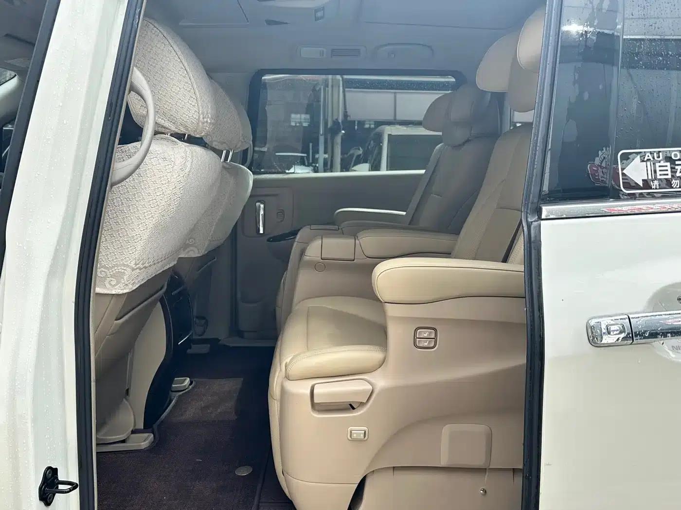 Quest 2015 3.5L SL — миниатюра 8