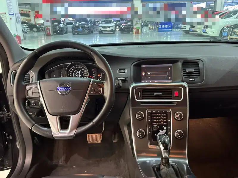 2014 Volvo V60 T5 Smart Edition — миниатюра 13