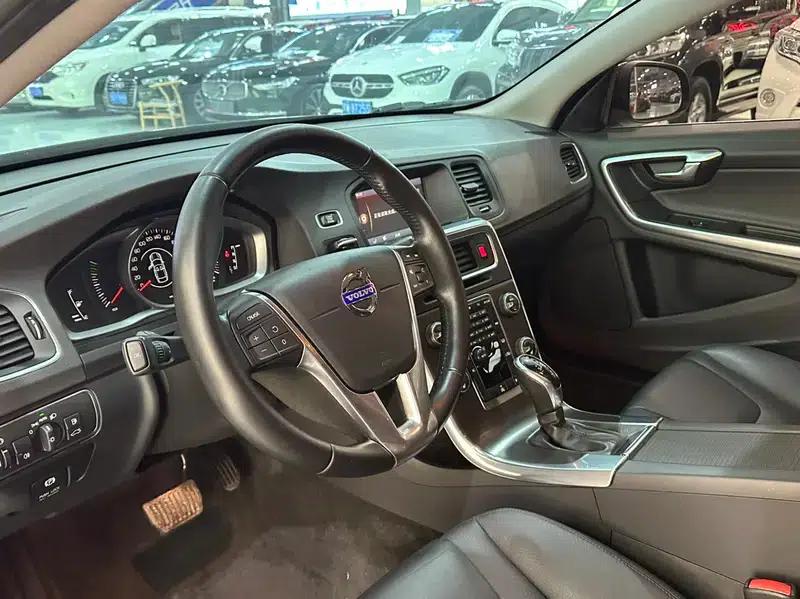 2014 Volvo V60 T5 Smart Edition — миниатюра 8