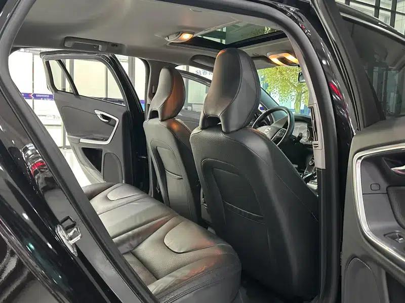 2014 Volvo V60 T5 Smart Edition — миниатюра 10