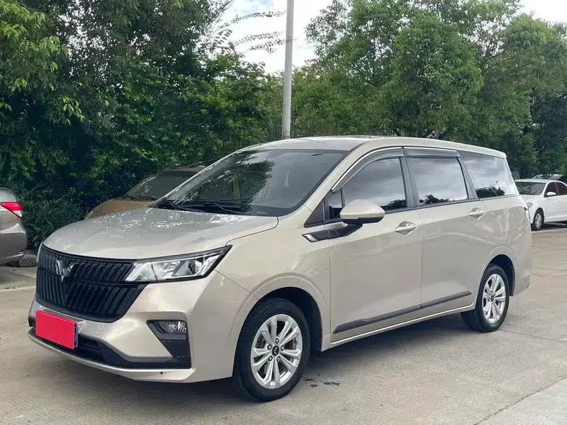 Wuling Jiachen 2022 1.5L Manual Enjoyment Elite Edition — миниатюра 1