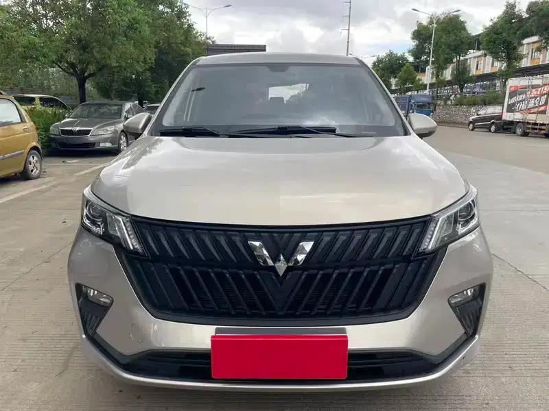 Wuling Jiachen 2022 1.5L Manual Enjoyment Elite Edition — миниатюра 2