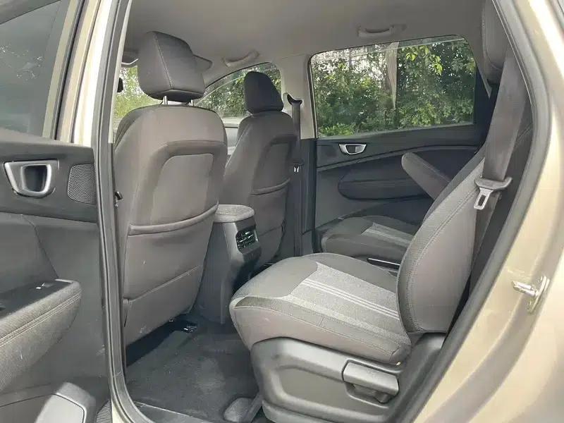 Wuling Jiachen 2022 1.5L Manual Enjoyment Elite Edition — миниатюра 11